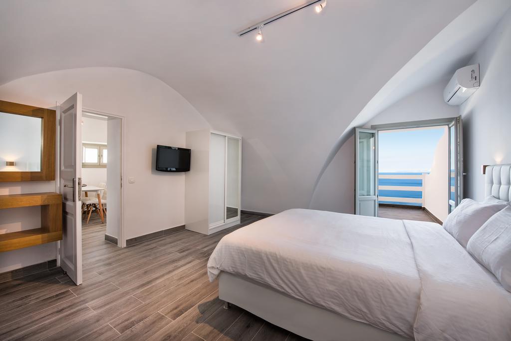Thireas Hotel